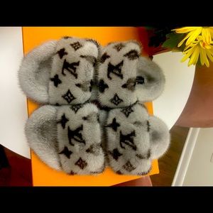 Louis Vuitton Monogram women fur slides